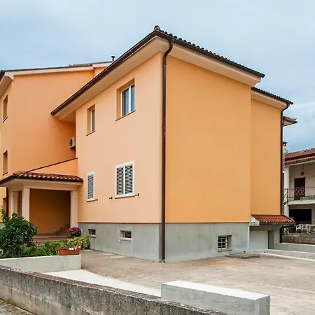 Sonata Apartment *